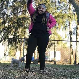 Meet your Posher, Triniti